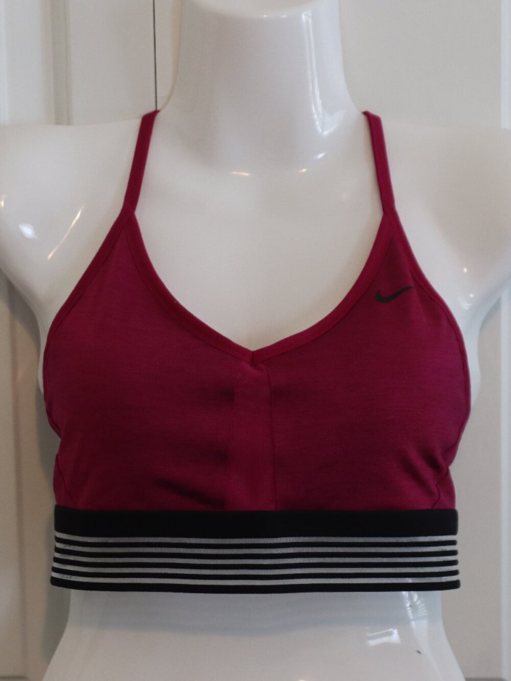 Nike Dri-Fit Light Support Indy Cooling Sports Bra Size Medium Removable Pads